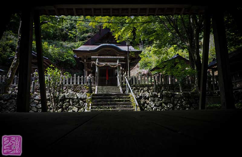 樫船神社の社殿