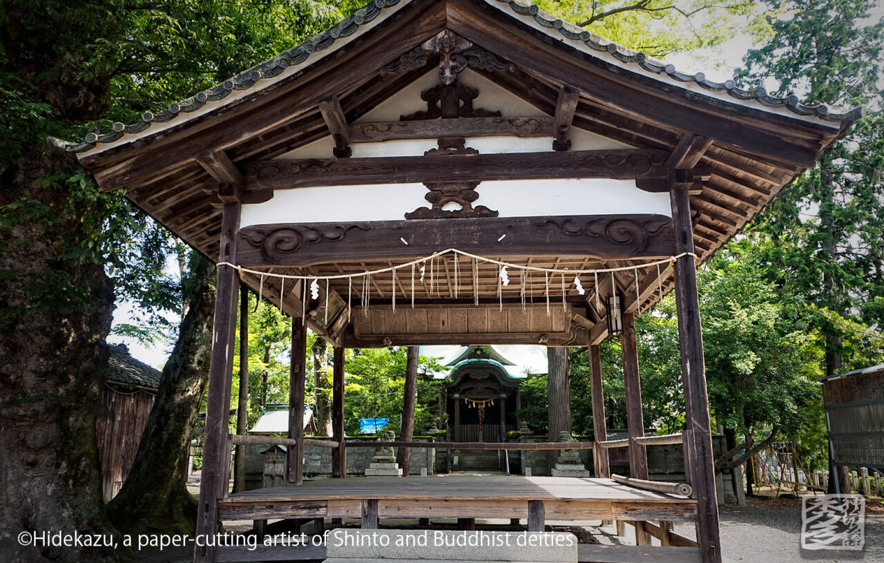 森神社の拝殿
